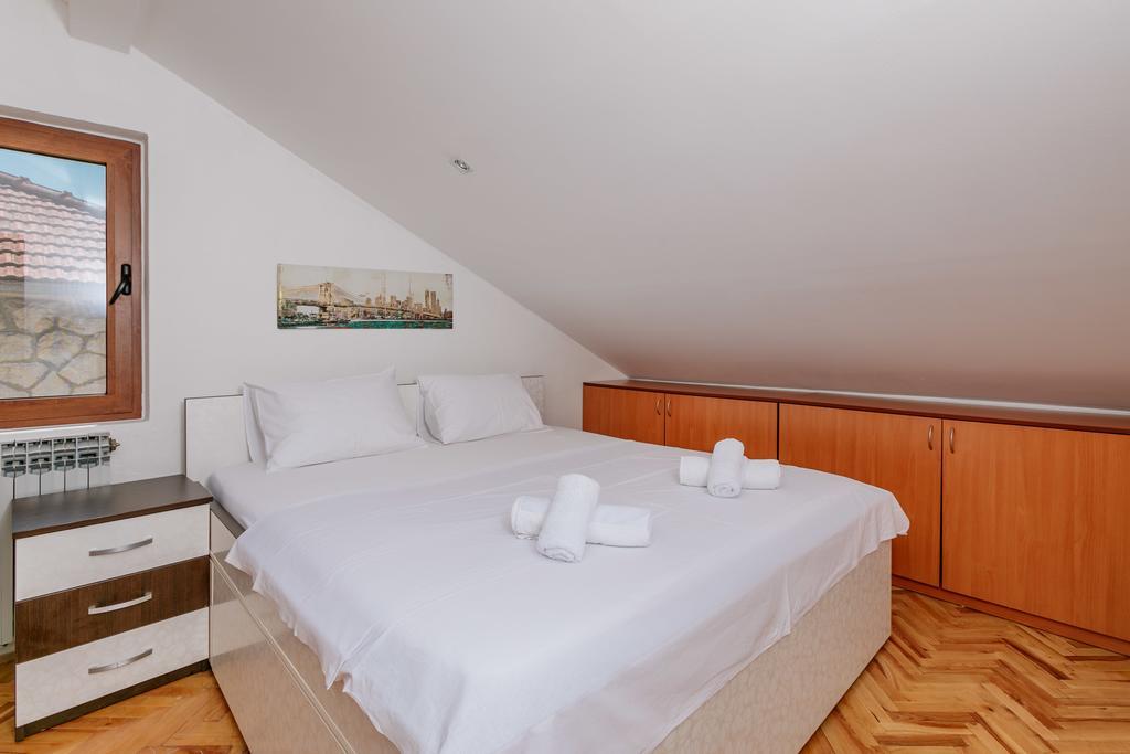דירות קוטור Apartman Mondo מראה חיצוני תמונה
